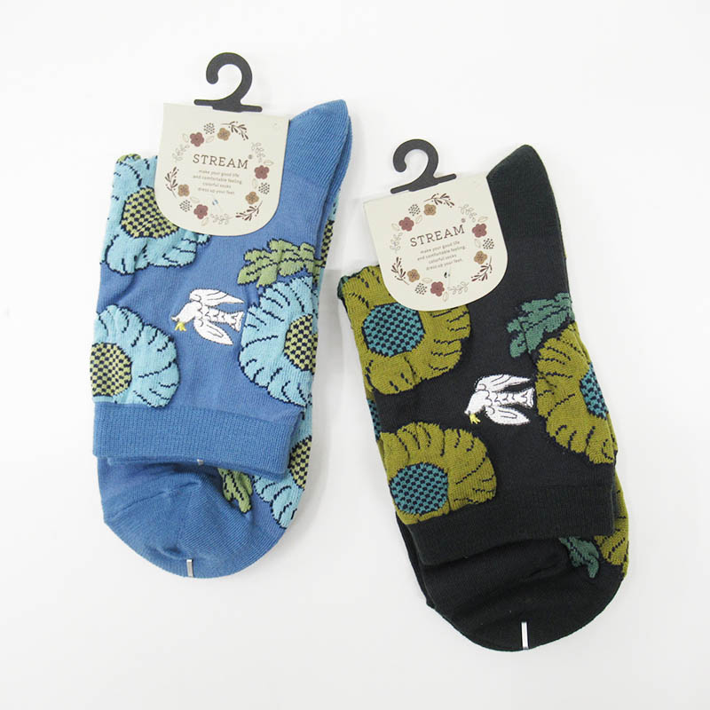STREAM  鳩の刺繍ロークルーソックス